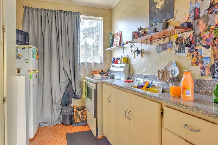 37a-D Wentworth Street Gore Surrounds_21