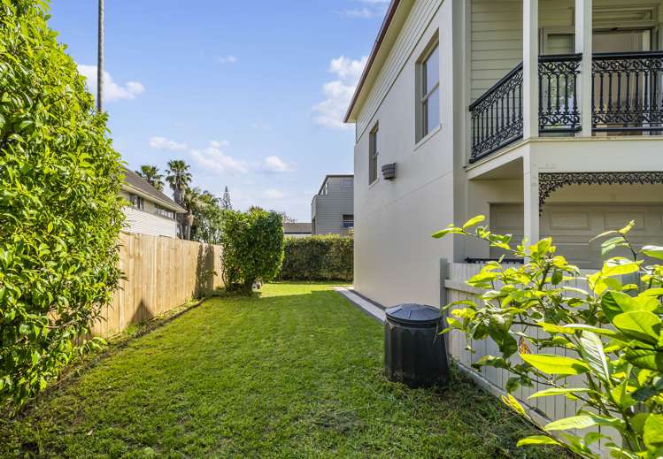 1d Banff Avenue Epsom_20