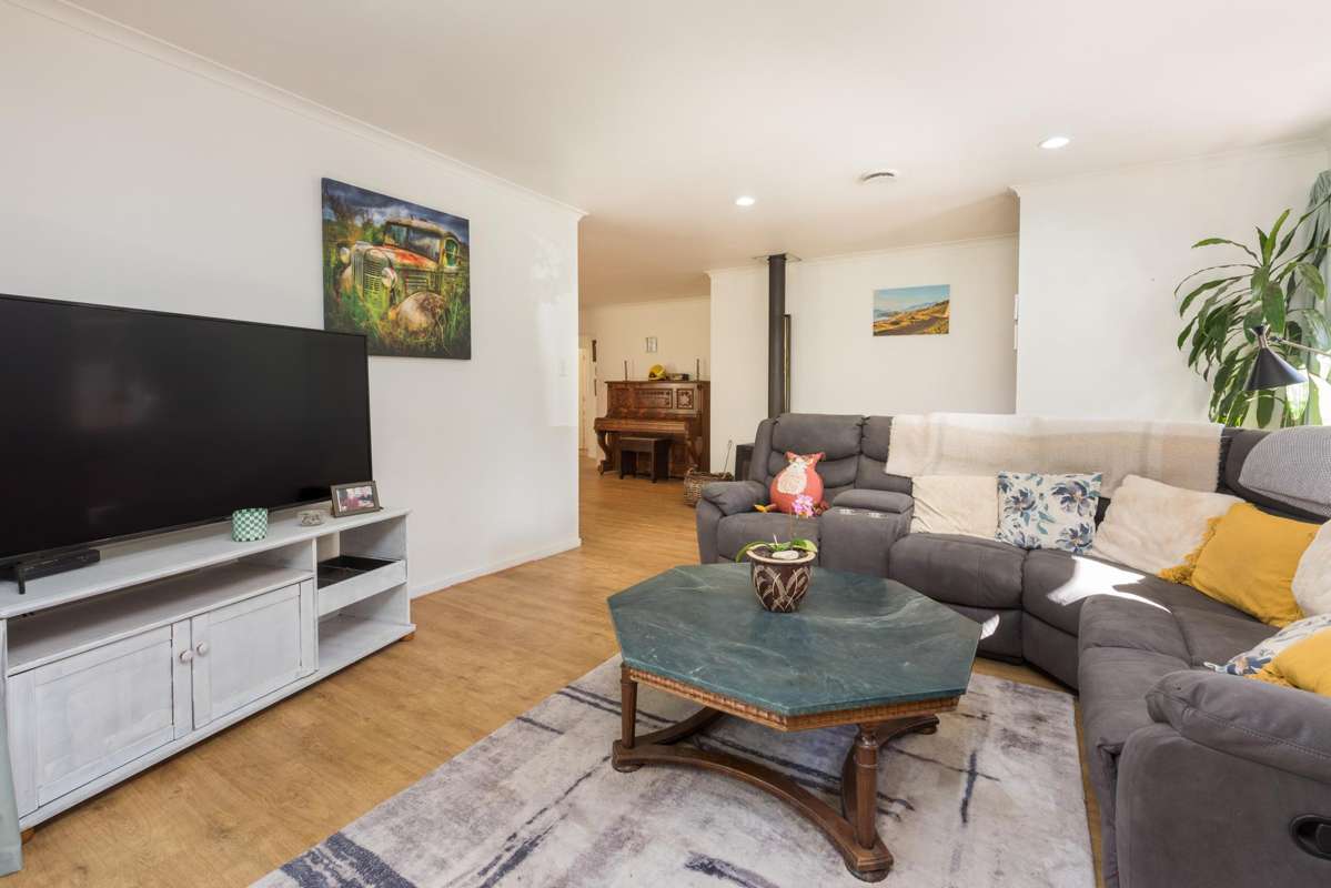 63 Gibsons Road_3