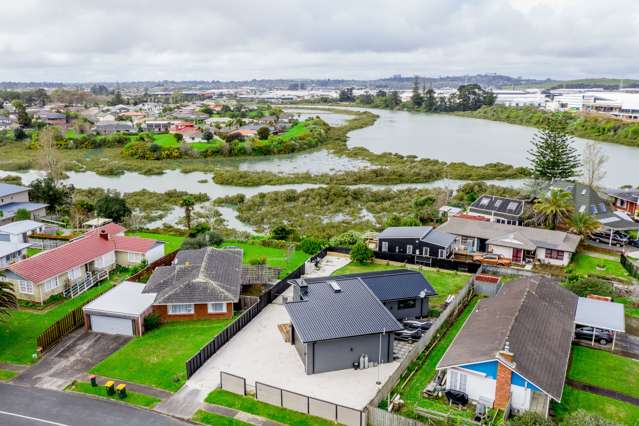 147 Edgewater Drive Pakuranga_3