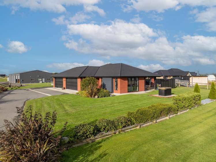 24 Chatham Rise Seaward Bush_20