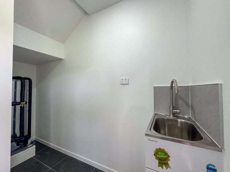 9/21 Eastview Road 10026_15