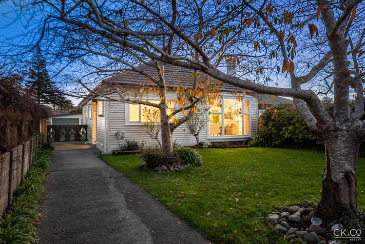 7 Anderson Grove Epuni_29
