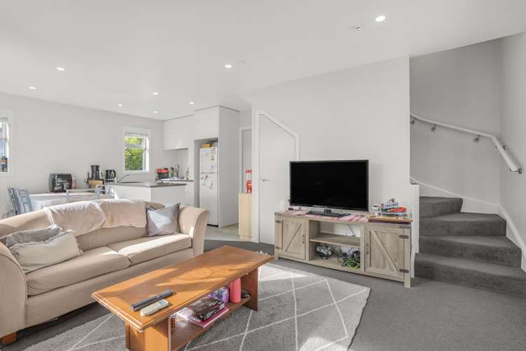 8 Rose Way_1