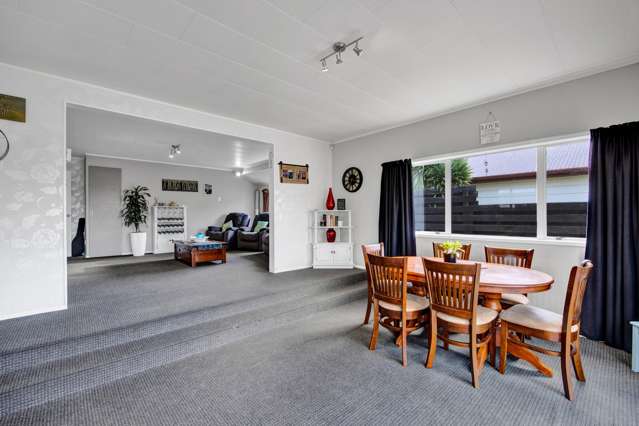 54 Egmont Street Hawera_2