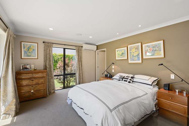 5 John Campbell Crescent Hillmorton_11