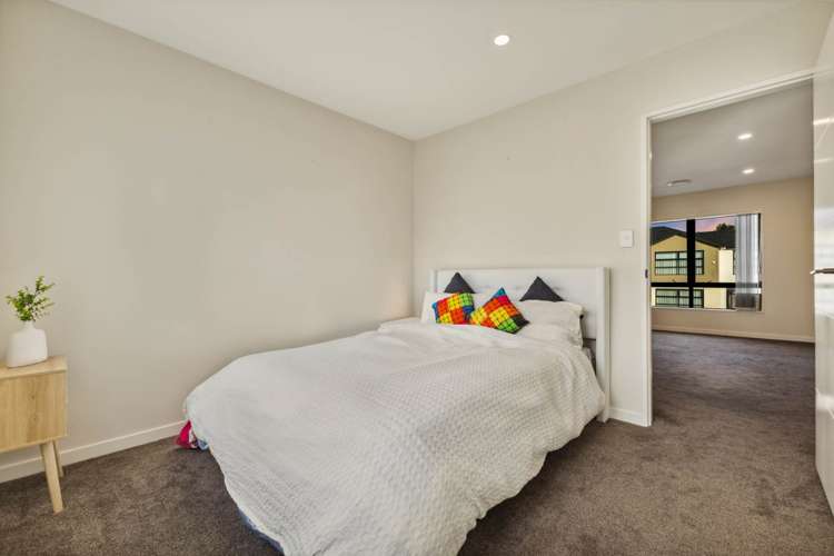 44 Tannaghmore Drive Flat Bush_16