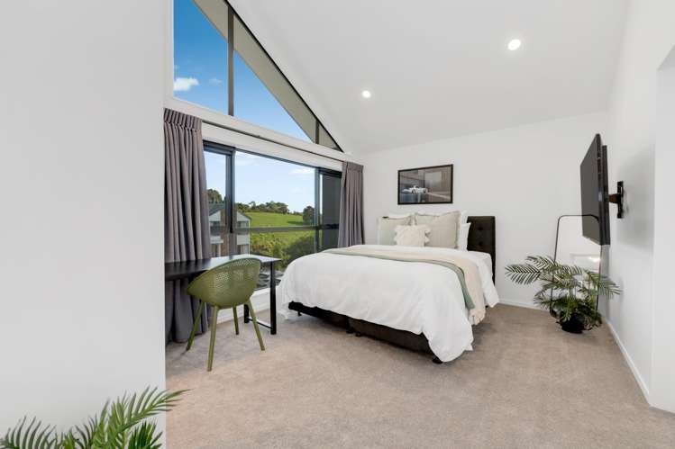 31 Meadowridge Drive Flat Bush_16