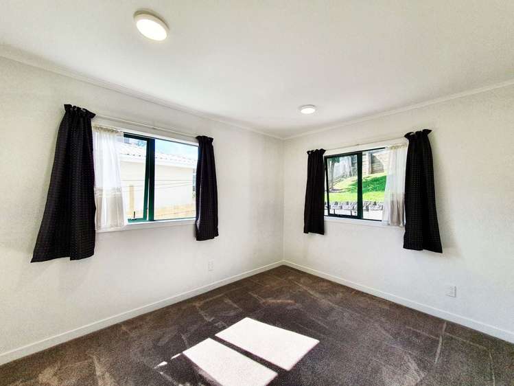 2/12 Queenstown Road Hillsborough_3