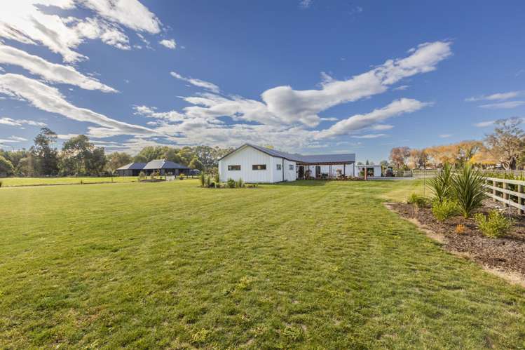 7b Stock Road Otane_12