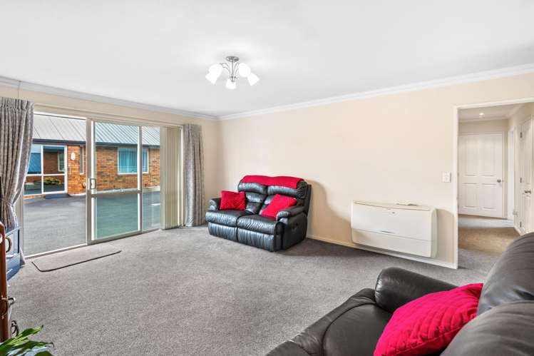 5/4 Reid Avenue Mosgiel_14