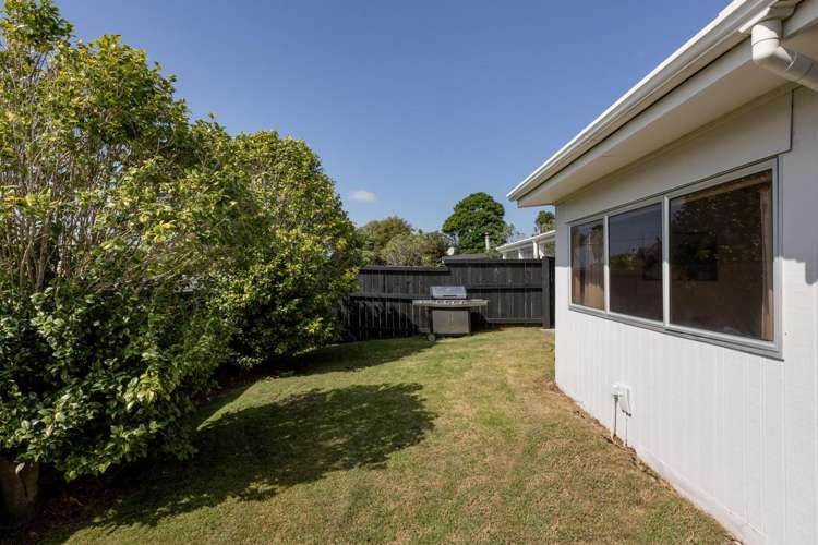 1126 Papamoa Beach Road Papamoa Beach_23