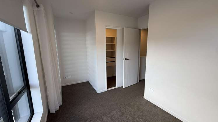 4/3 Walsh Road Milldale_19