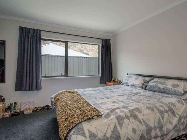 19 Myles Way Lower Shotover_19