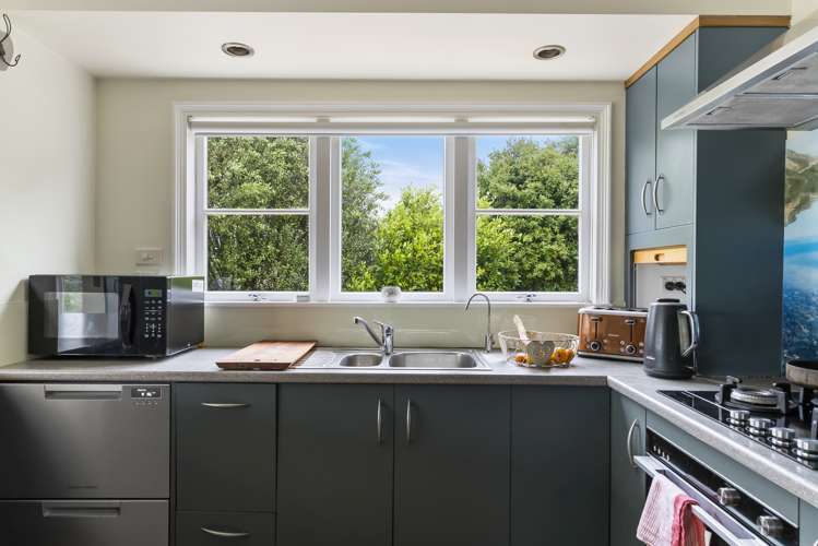 17 Shelly Bay Road Beachlands_15