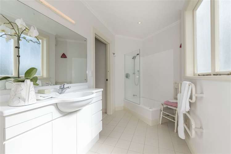 20 Rahiri Road Mount Eden_11