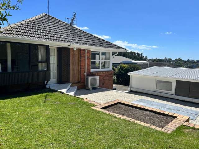 2/40 Ocean View Road Hillcrest_2