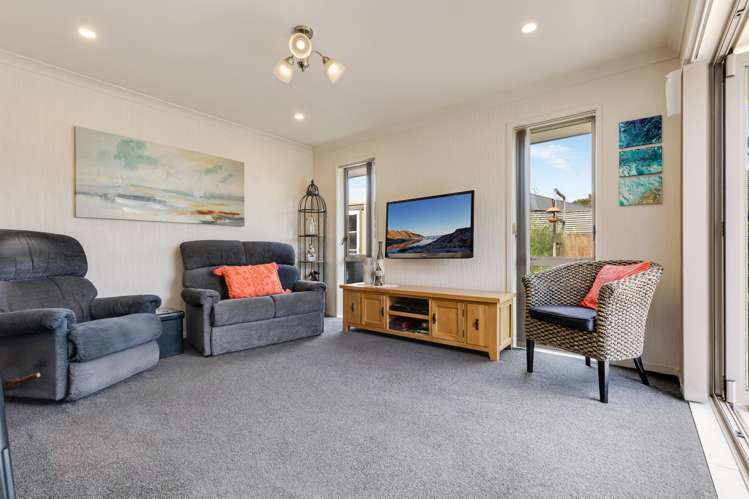 7 Patu Way Patumahoe_8