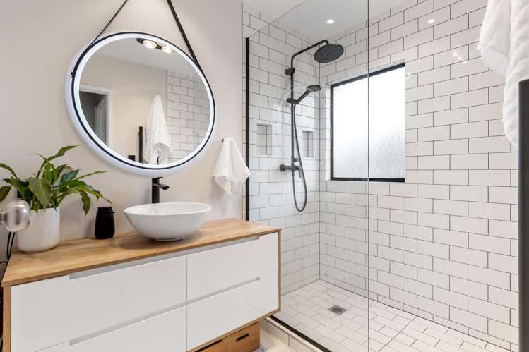 12 Landsdale Place Massey_15