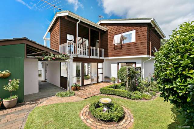 1/24 Hemi Street Narrow Neck_2