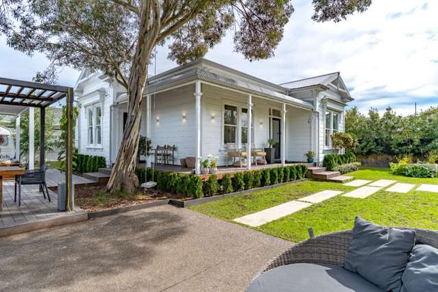 Charming Character Home – A True Entertainer’s Dream