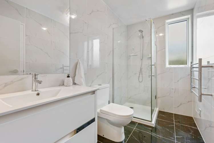 15 Maylee Crescent Gulf Harbour_24