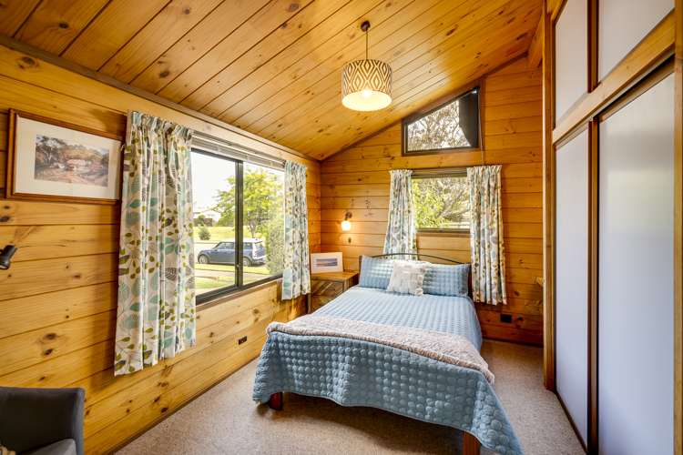 43 Donegal Crescent Tamatea_12