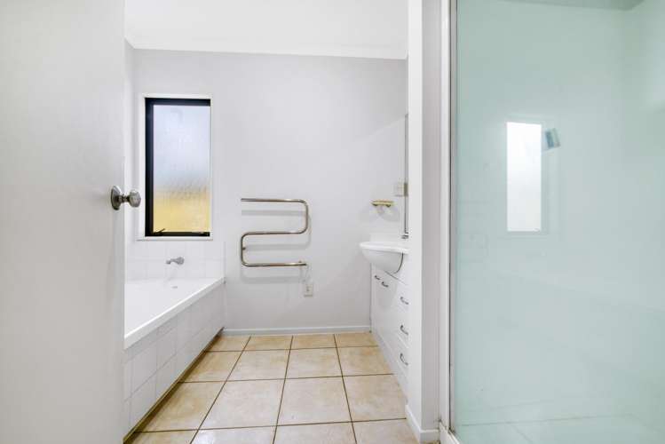 37 Magic Way Randwick Park_15