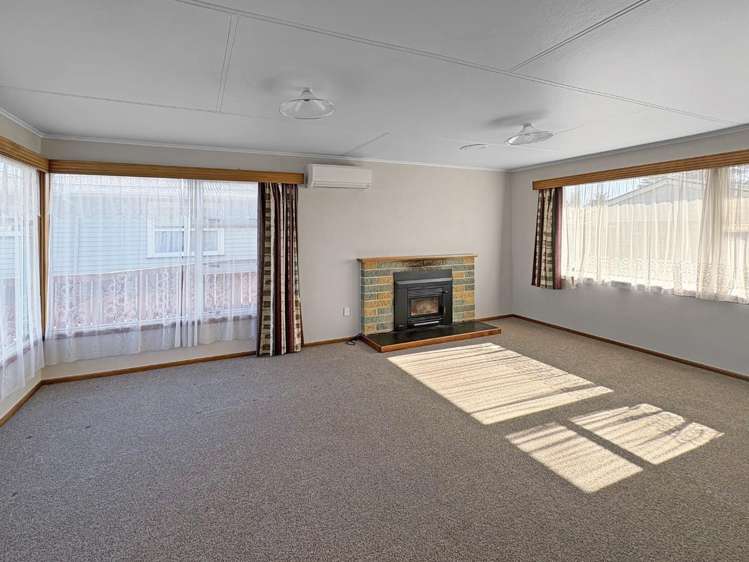 8 Mark Perreau Place 1206_1