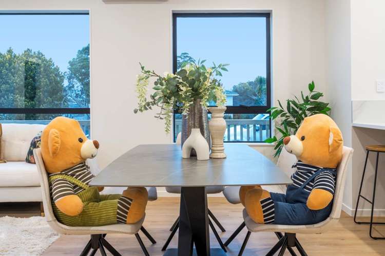 5A,5B,5C Patrice Place Massey_12