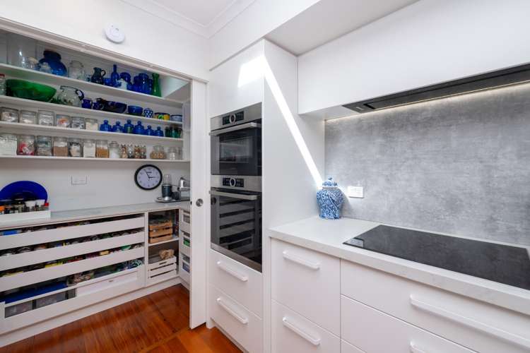 9 Gillies Avenue Central_6