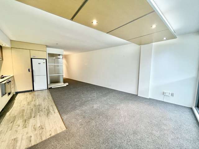 105/72-78 Tory Street 2185_2