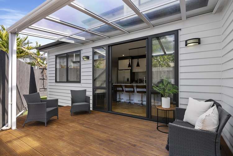 6a Hostel Access Road Eastern Beach_41