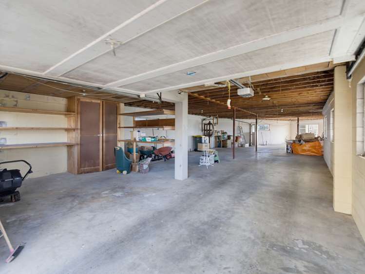 5 Conifer Lane Mangere Bridge_22