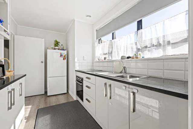 1 /5 Norfolk Place Papatoetoe_4