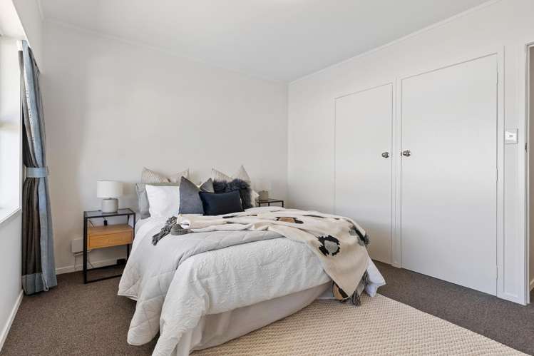 2/16 Beach Road Castor Bay_7