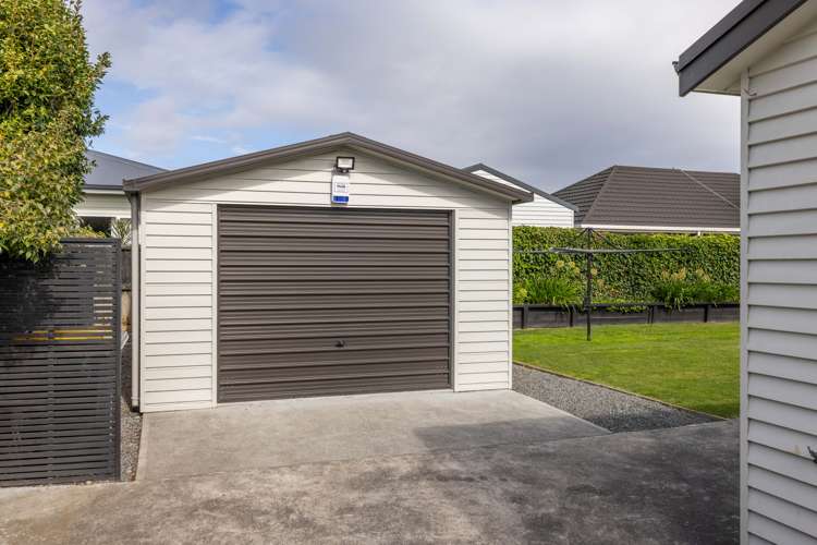 2b Vivian Street Burwood_18