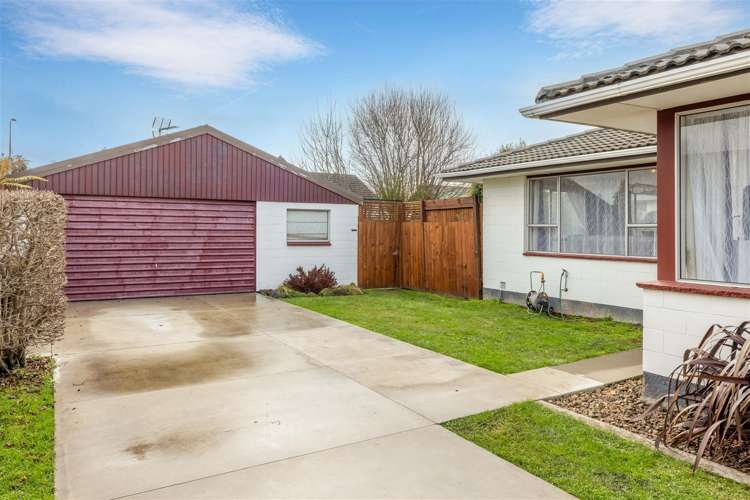 105 Denise Crescent Hornby_13