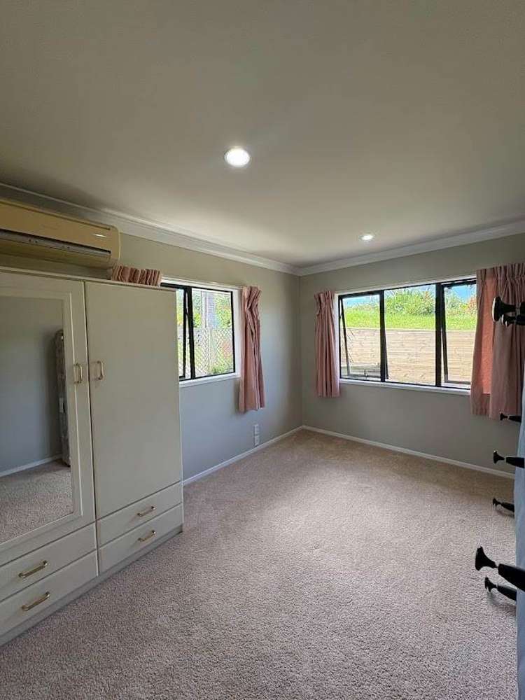 14 Highgrove Lane Totara Vale_13