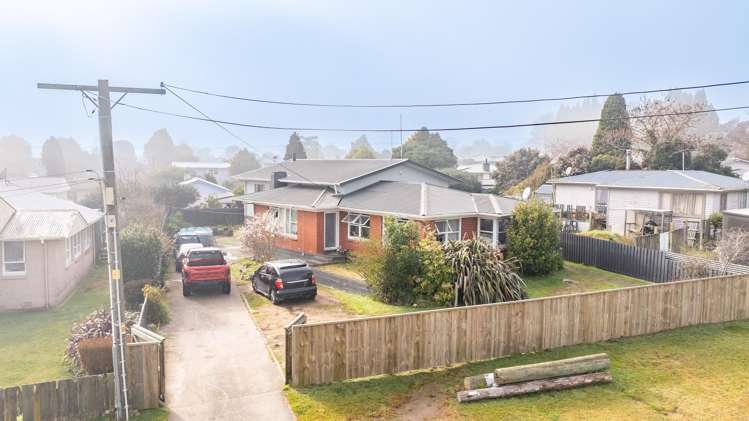 20 Elliott CRESCENT Owhata_15