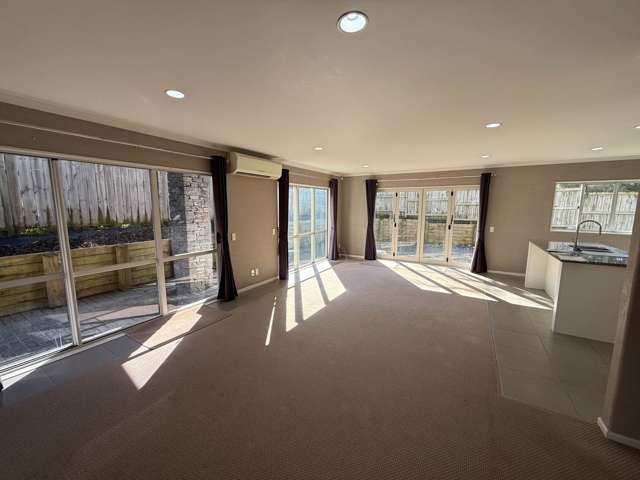 44 Seresin Crescent Flat Bush_2