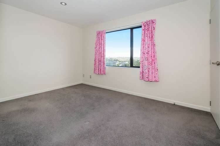 19 Wye Oak Drive Schnapper Rock_11