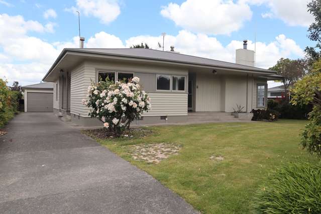 Charming 4BR Family Home in Feilding