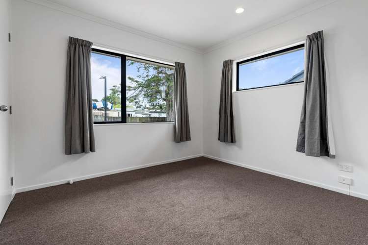 43 & 43A Urlich Drive Ranui_10