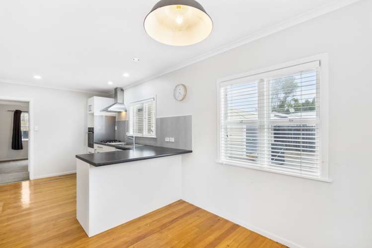 12 Albert Road Kelston_11