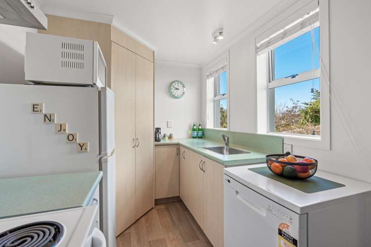 330 and 330A Highgate Roslyn_20