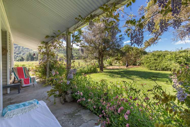 1339 Okains Bay Road Okains Bay_16