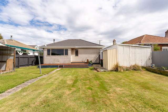 129 Riselaw Road Calton Hill_2