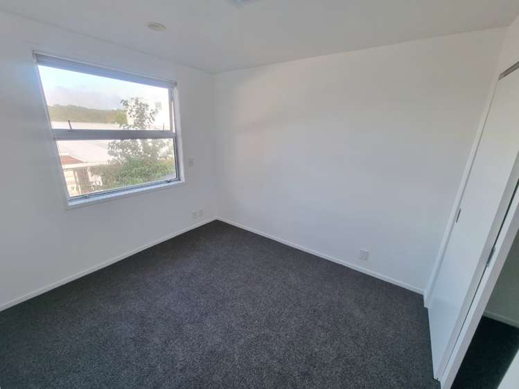 1/221-223 Dairy Flat Highway 10862_5