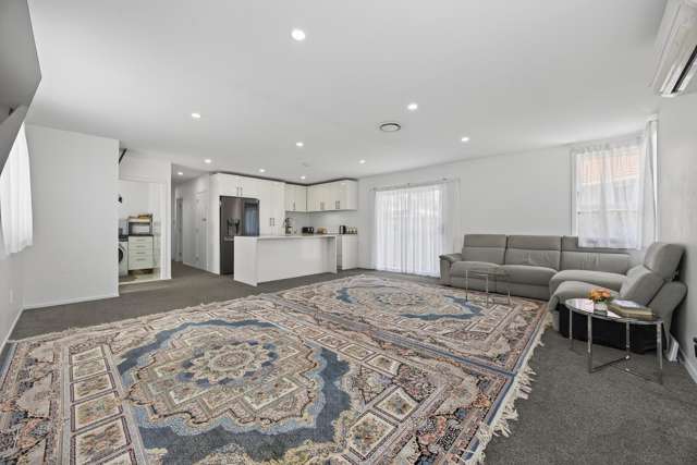 2/47 Larne Avenue Pakuranga Heights_3